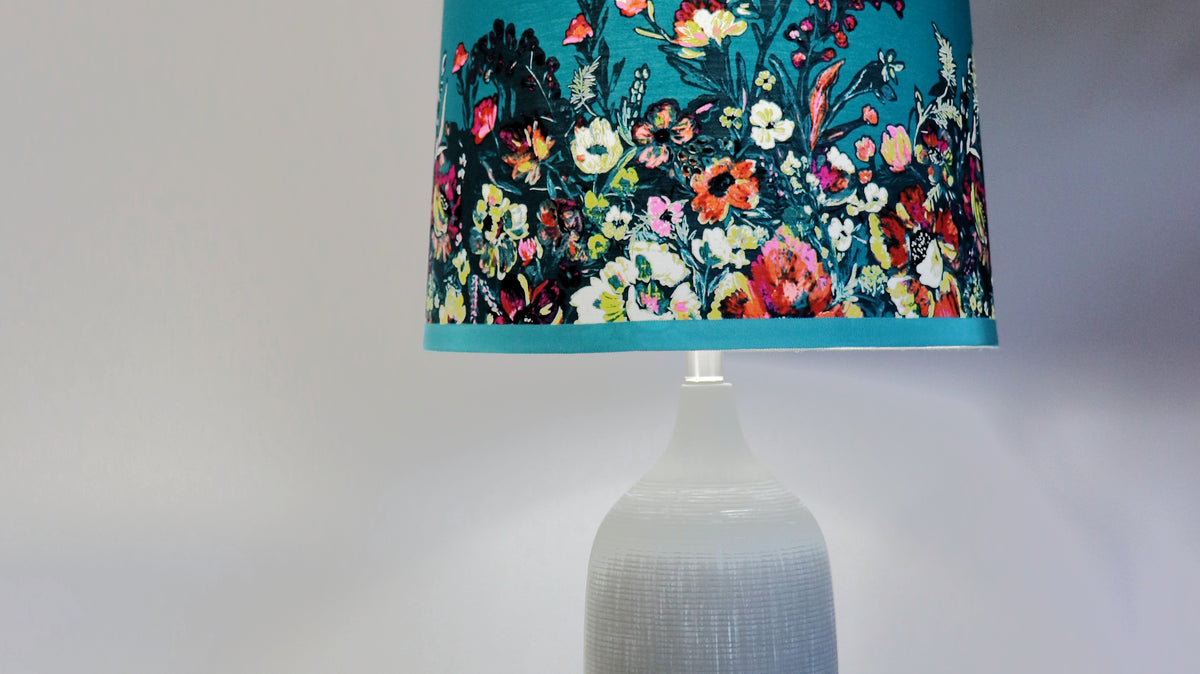 Add Style And Colour To Your Home With A Table Lampshade - Using These Decor Tips